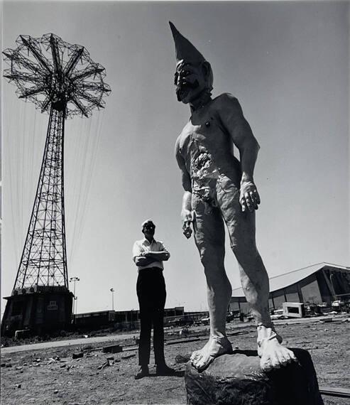 Old Man with Giant Pinhead Statue, CI, NY
