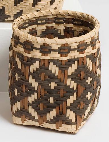 Basket with Chief's Double-Heart pattern