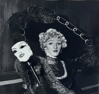 Drag Queen, NY
