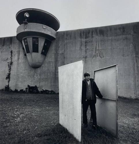 Prisoner Between Canvas Frames, Greenhaven
