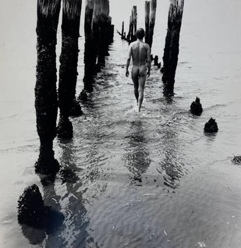 Beach Nude, NY
