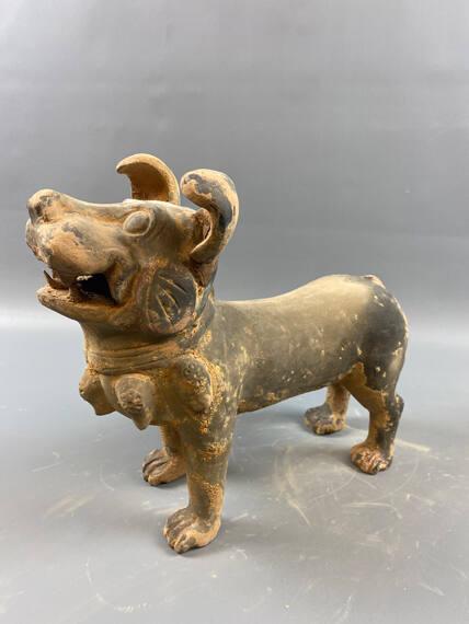 Pottery Dog
