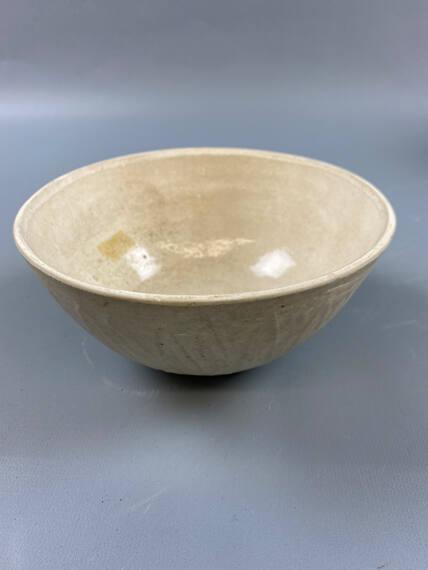 Lotus Cream Glazed Bowl