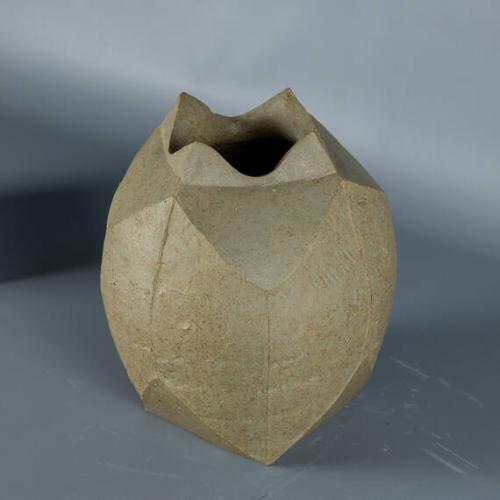 untitled (round vessel with faceted edge pattern and four point lip)