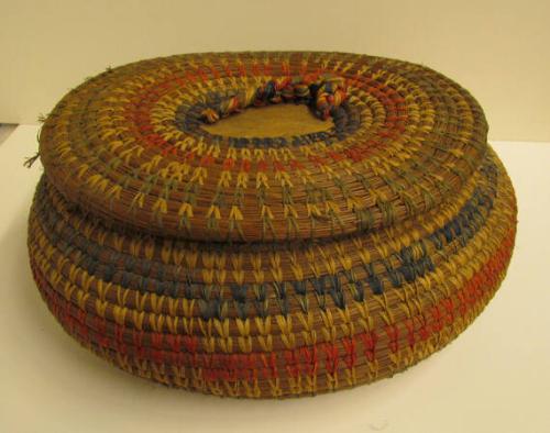 Pine Straw Basket with Lid