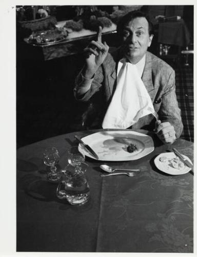 Barry Humphries, Sydney