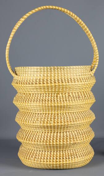 Sewing basket
