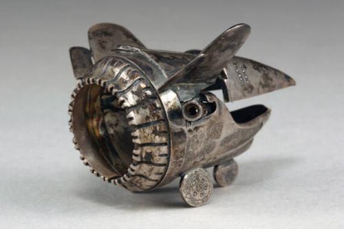 F 16 1/2 Finger Tip Fighter