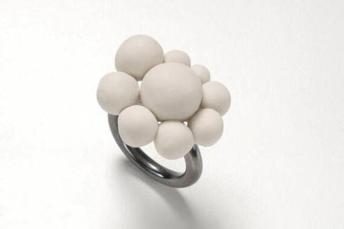"Cluster" Ring