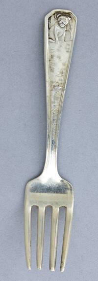 Fork with bulldog motif