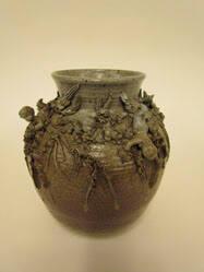 Pot with cherubs