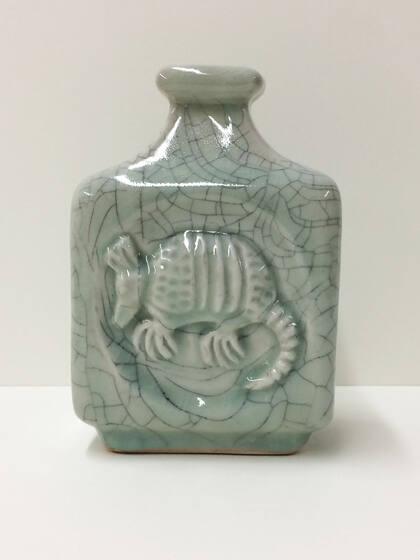 Vase with Armadillo