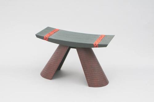 Source Bench