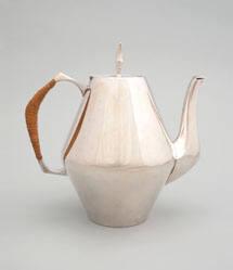 Diamond pattern tea pot