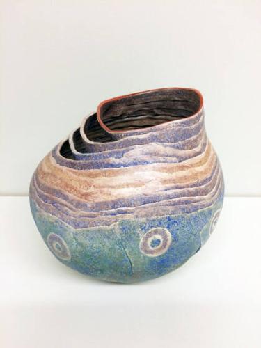 Basket form vessel