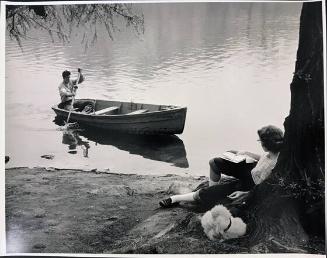 Central Park (Rowing Boat)